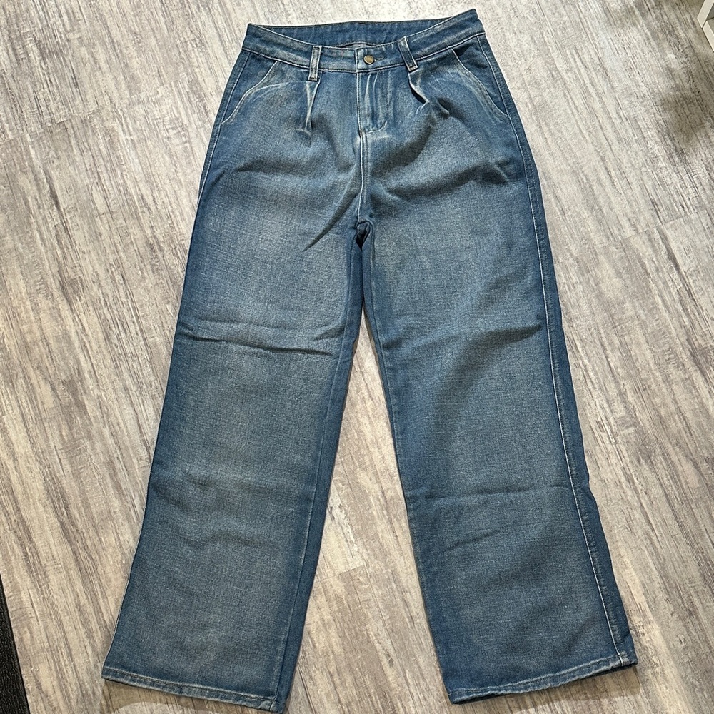Wide Leg Pleated Blue Denim Jeans